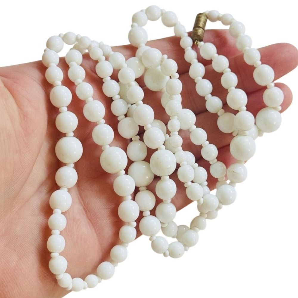 White Milk Glass Necklace VTG French Beads‎ Art Deco Strand Round Smooth 36"